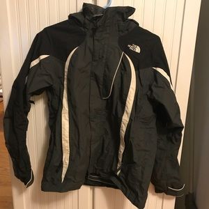 The North Face Women’s Hyvent Jacket Medium